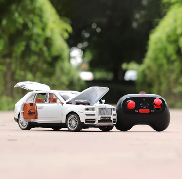 1:24 Remote Control Rolls Royce Diecast Car Light And Sound With Smoke Effect